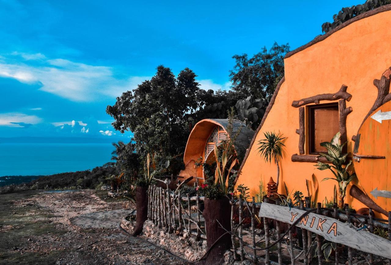 Kamp Aninipot Hotel Siquijor Bagian luar foto