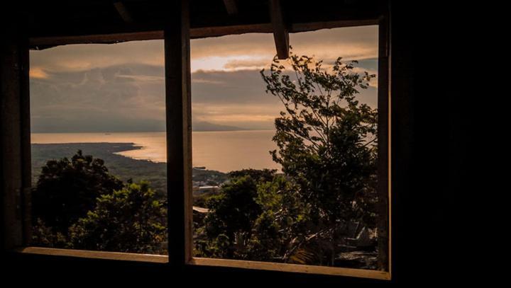 Kamp Aninipot Hotel Siquijor Bagian luar foto