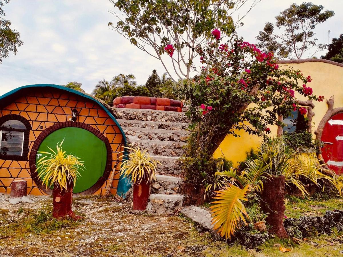 Kamp Aninipot Hotel Siquijor Bagian luar foto
